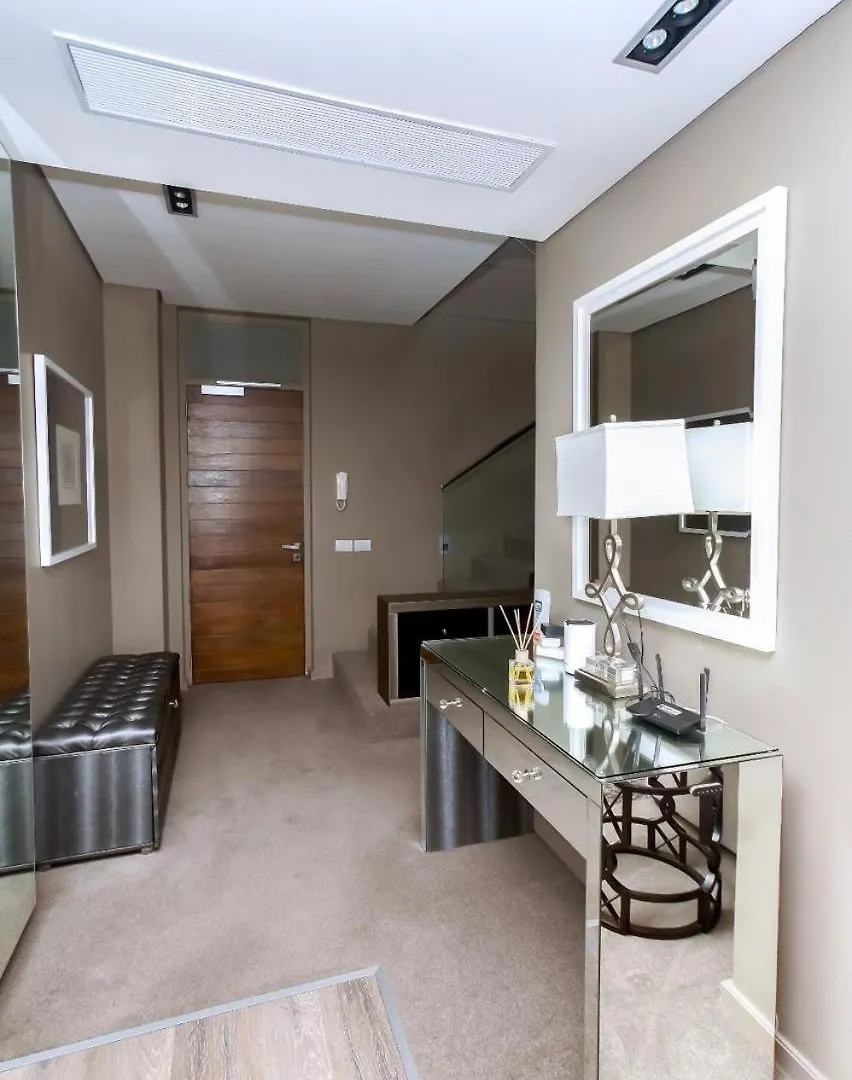Luxury Penthouse -Crystal Towers Apartment Cape Town 0*,
