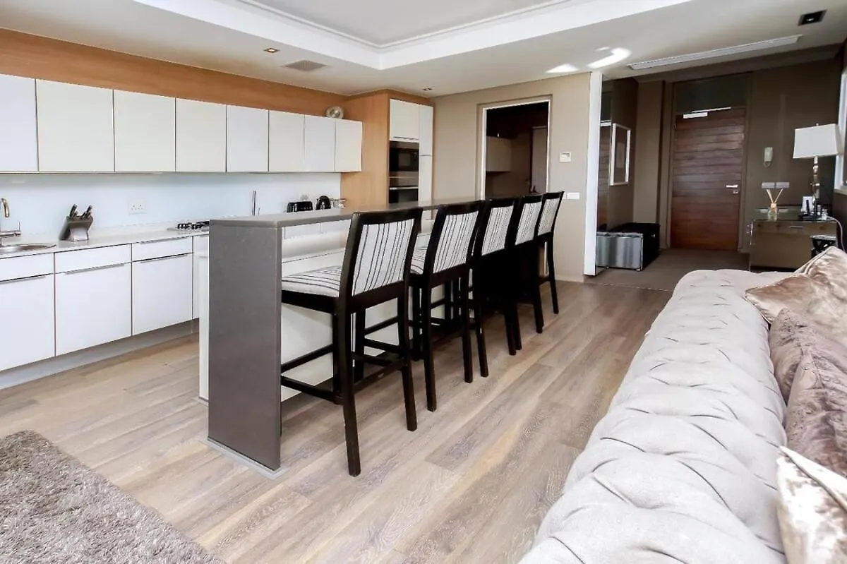 Ferienwohnung Luxury Penthouse -Crystal Towers Kapstadt