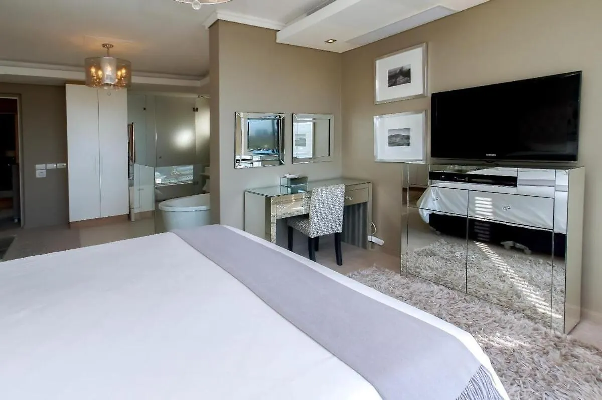 Luxury Penthouse -Crystal Towers Apartment Cape Town